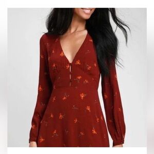 Dress Forum‎ Burgundy Floral Ruffle Dress Size Medium